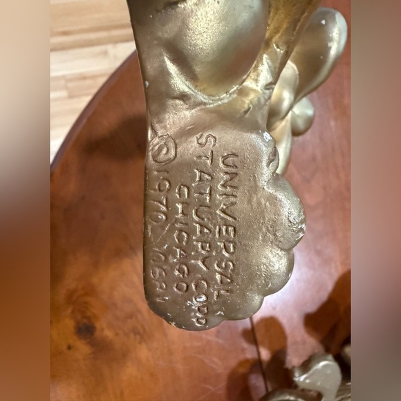 Vintage 1970 Universal Statuary Corp Gold Lion Wall Plaques - Picture 5 of 13